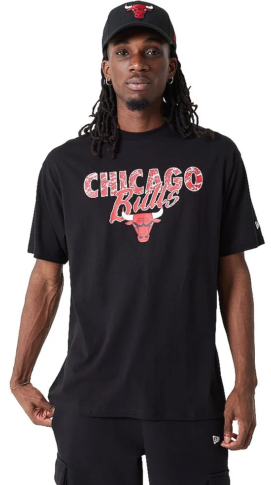 camisa New Era Team Script Oversized NBA Chicago Bulls - Black/Faded Red - men´s