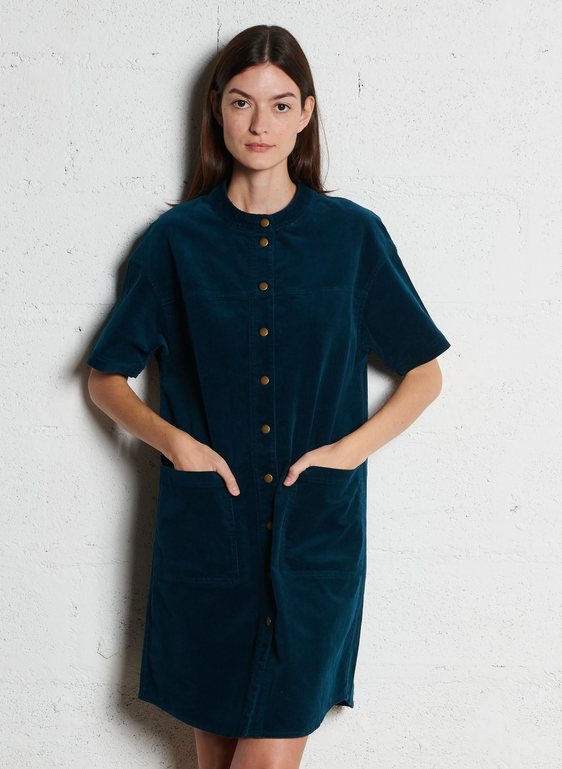 MARTHE - Vestido camisero midi de pana en azul