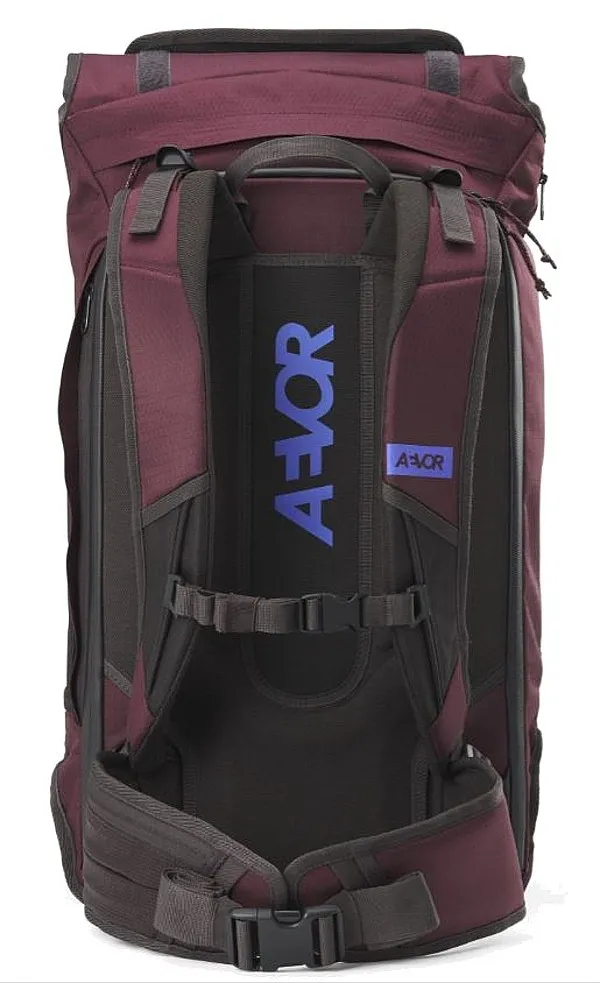 mochila Aevor Travel Pack - Proof Cherry Gateau