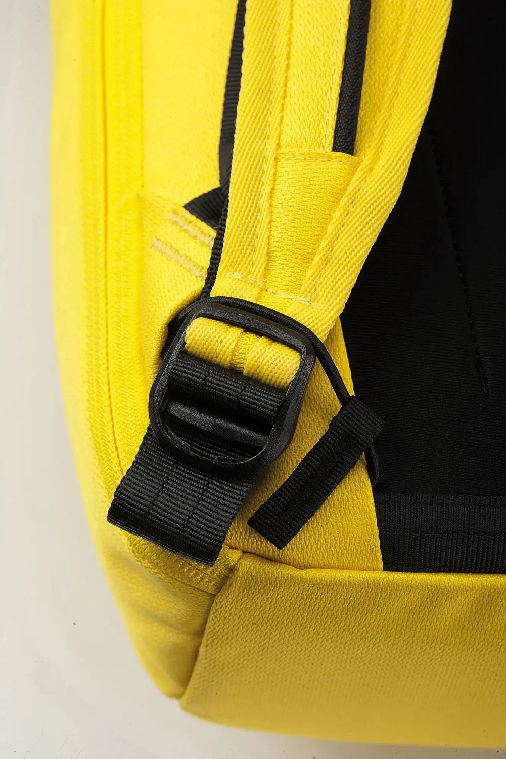 mochila Nitro Fuse - Cyber Yellow