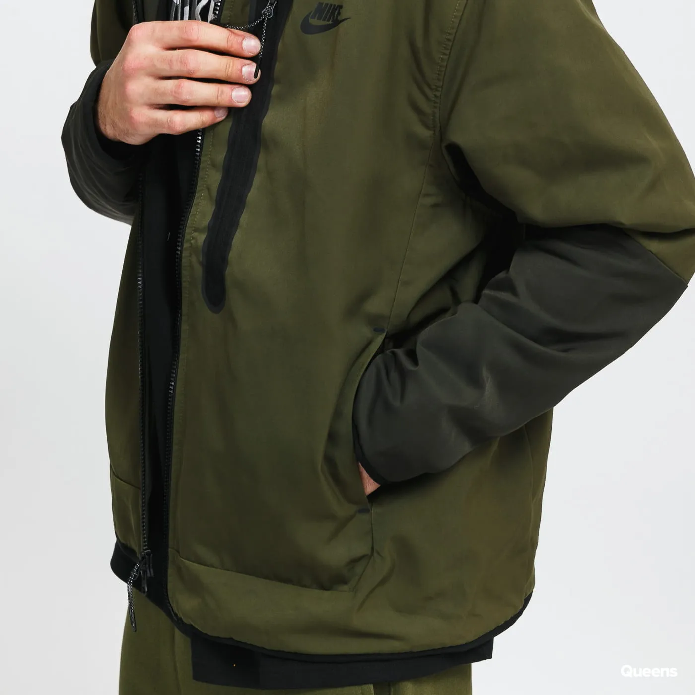 Nike Sportswear Woven Repel Insulated Hooded Jacket