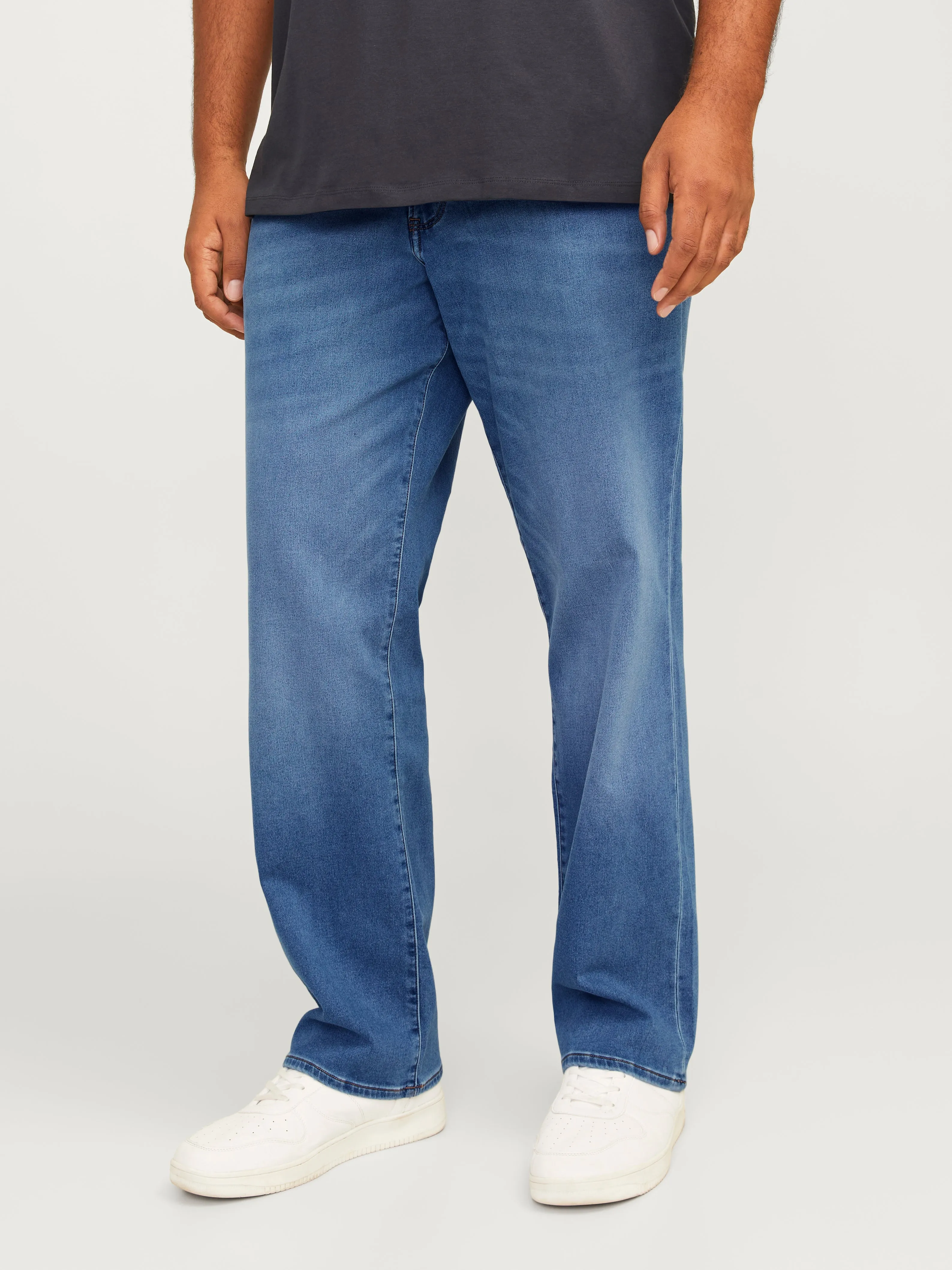 Plus Size JJIMIKE JJICON I.K. SQ 027 PLS Vaqueros de corte tapered | Azul intermedio | Jack & Jones®