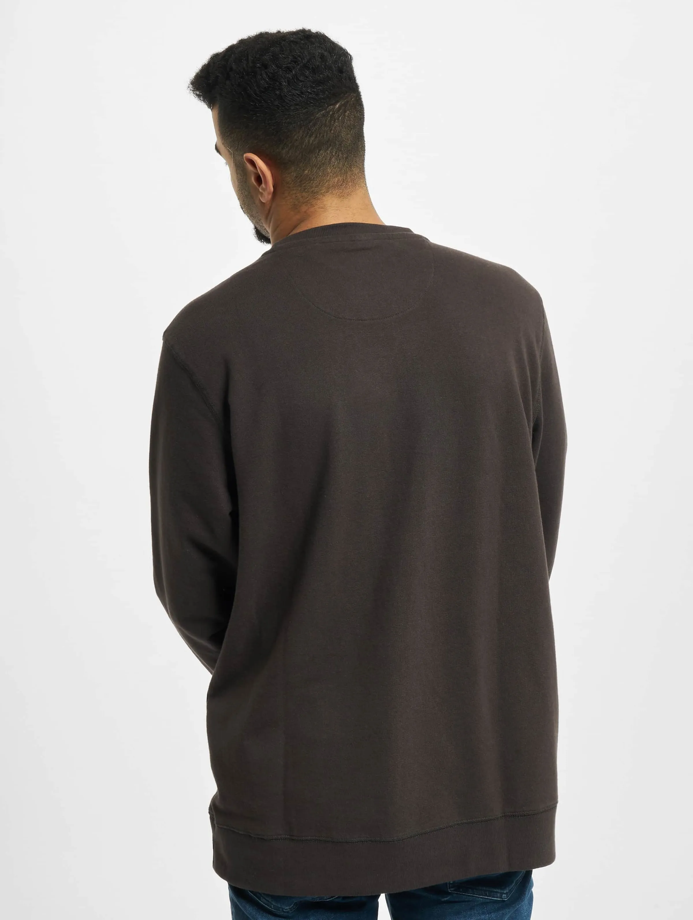 R-Neck Sweatshirt