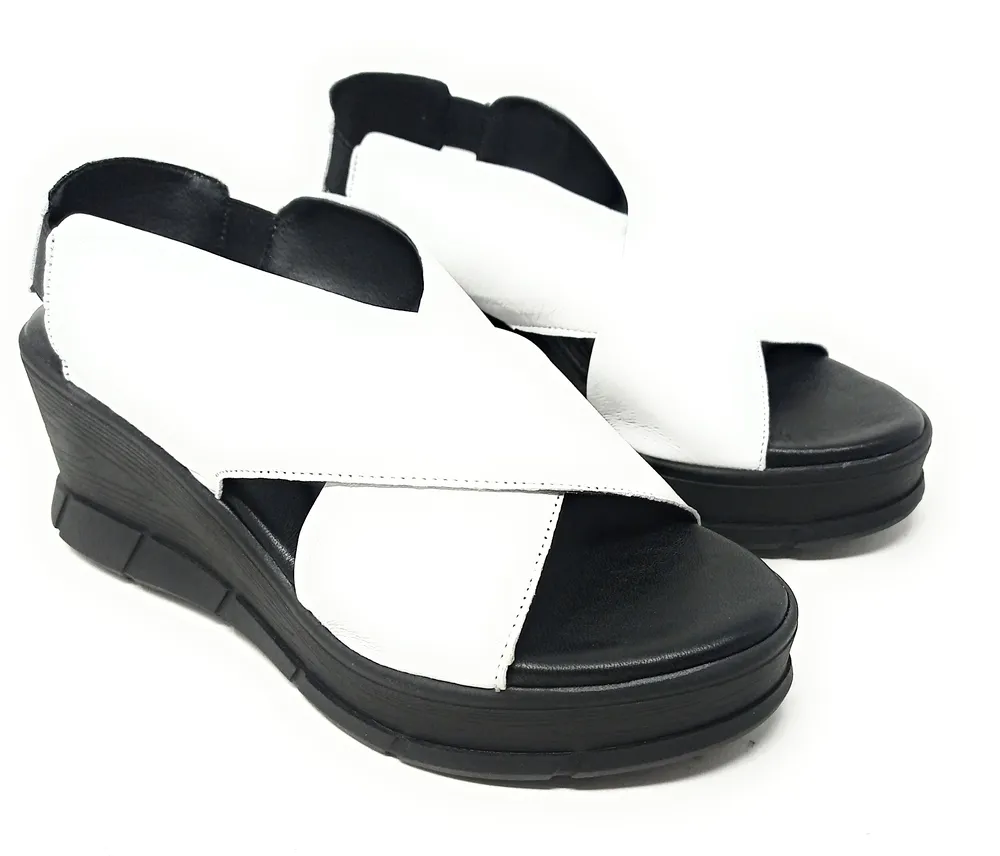 SANDALIAS VALERIA’S CONFORT 1040 BLANCO-NEGRO